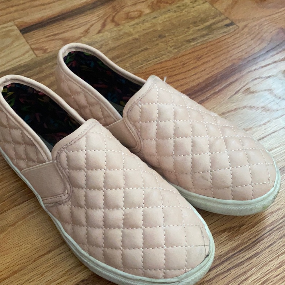 Steve Madden slides